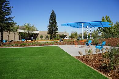 630 Roseville Pkwy
