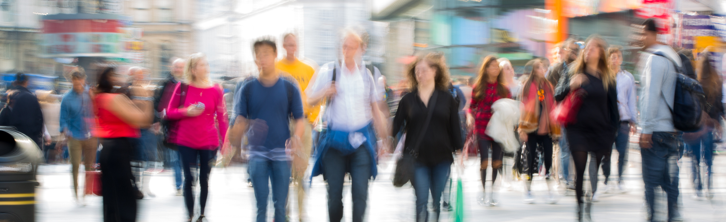 People London street blurred